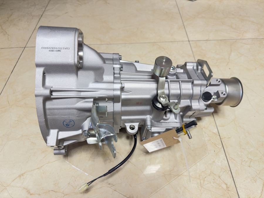 Деталь трансмиссии / КПП Dongfeng Fengon 330 1700100-D18-00
