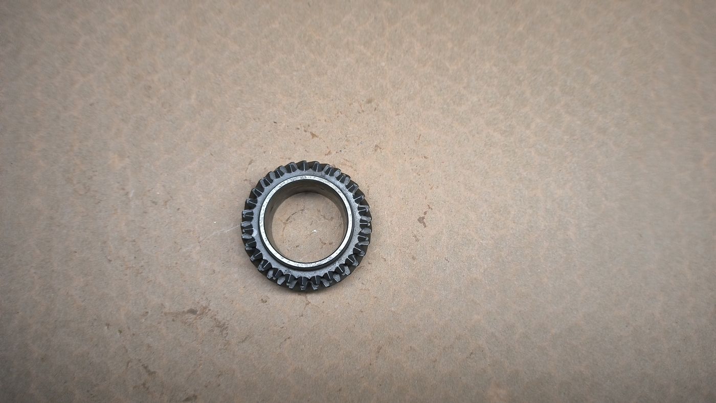 Dongfeng Fengguang 330 Input shaft third gear MR513B04-0910 real stock photo