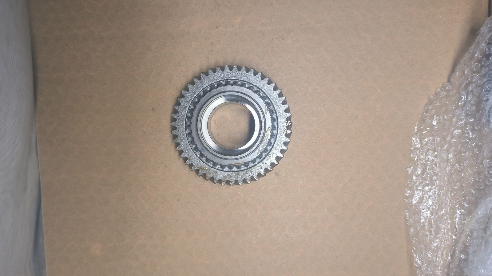 Dongfeng application Transmission gear / shaft DK12-0096 real stock photo