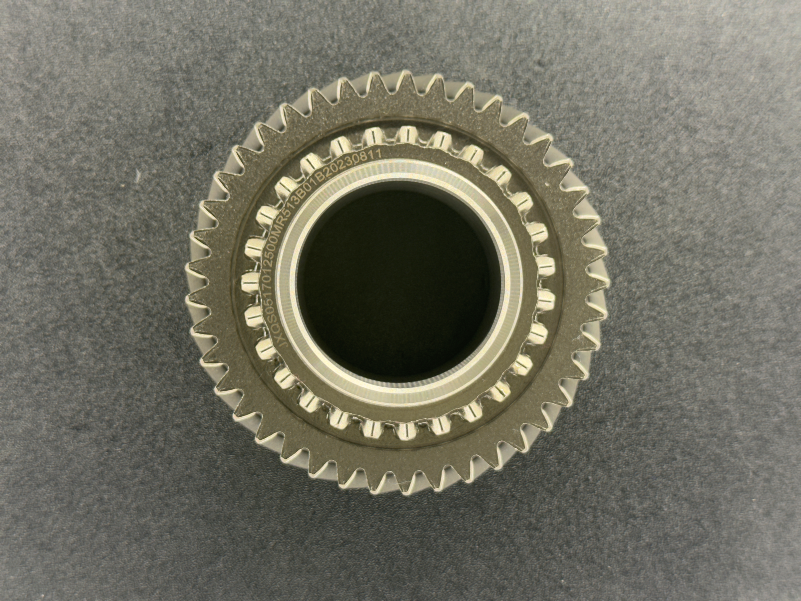 Dongfeng Sokon K-series Transmission gear / shaft MR513B01-0267 real stock photo