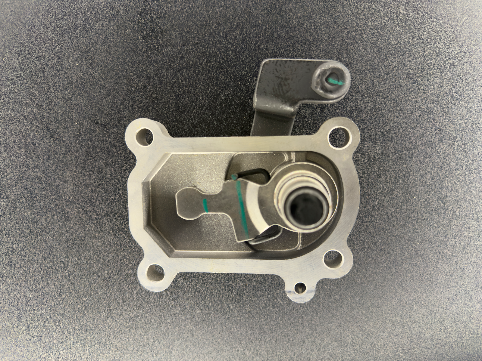 Wuling Hongguang Gearshift / housing small component SC12M5-0213 real stock photo